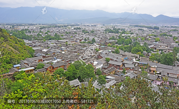 束河古镇全景