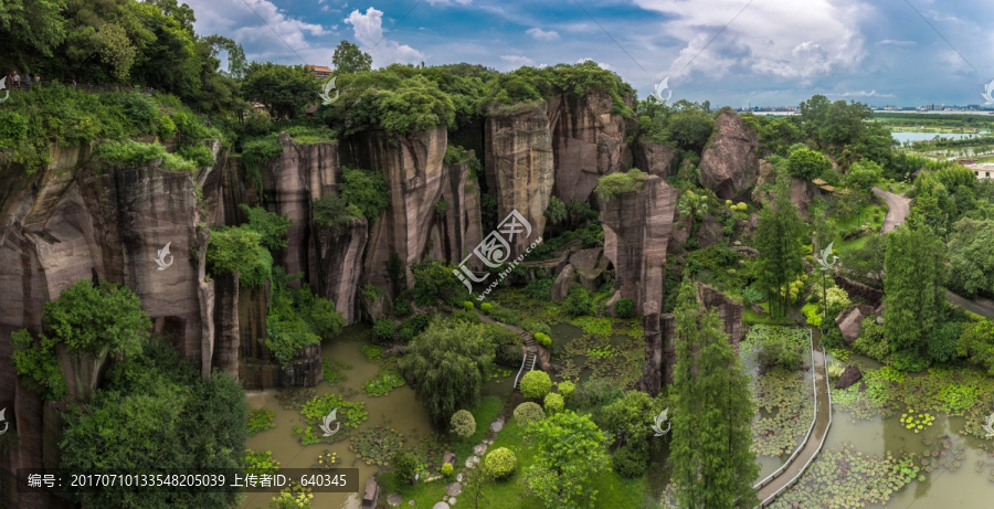 莲花山