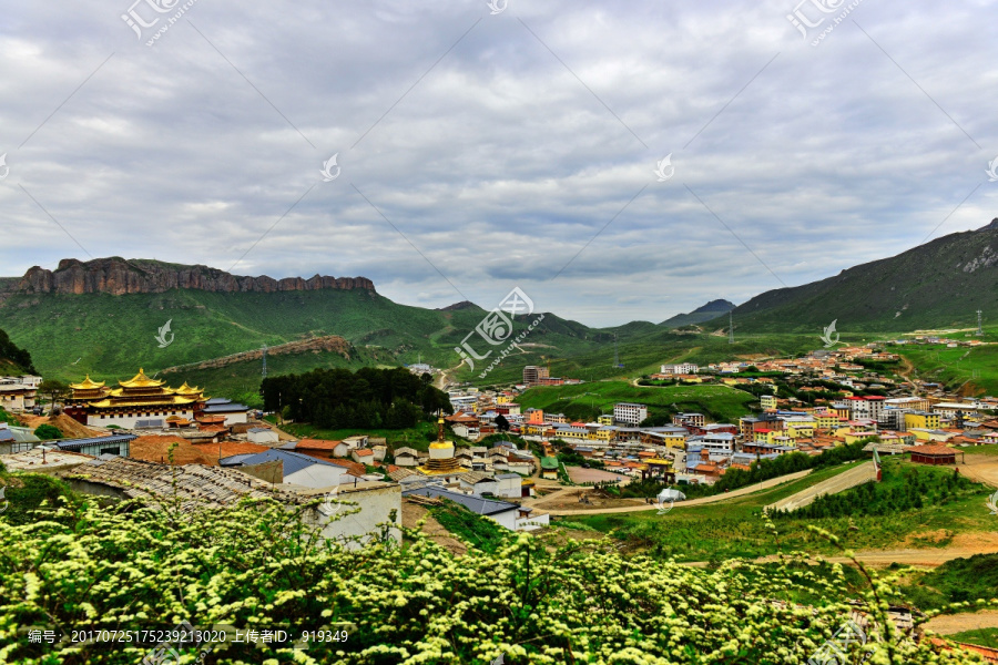 郎木寺全景