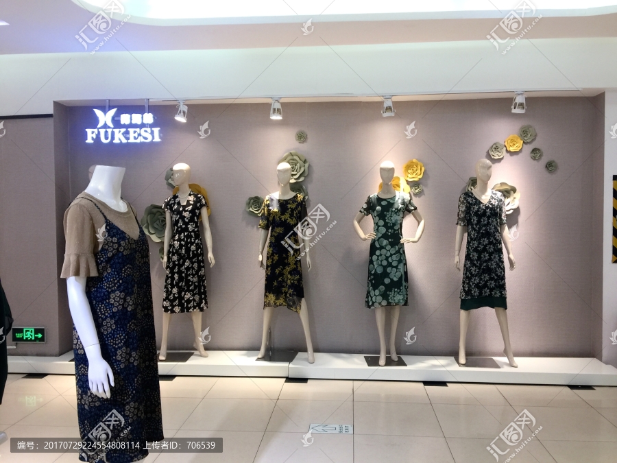 服装橱窗模特展示