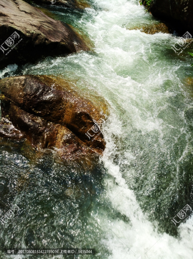 泉水,溪流