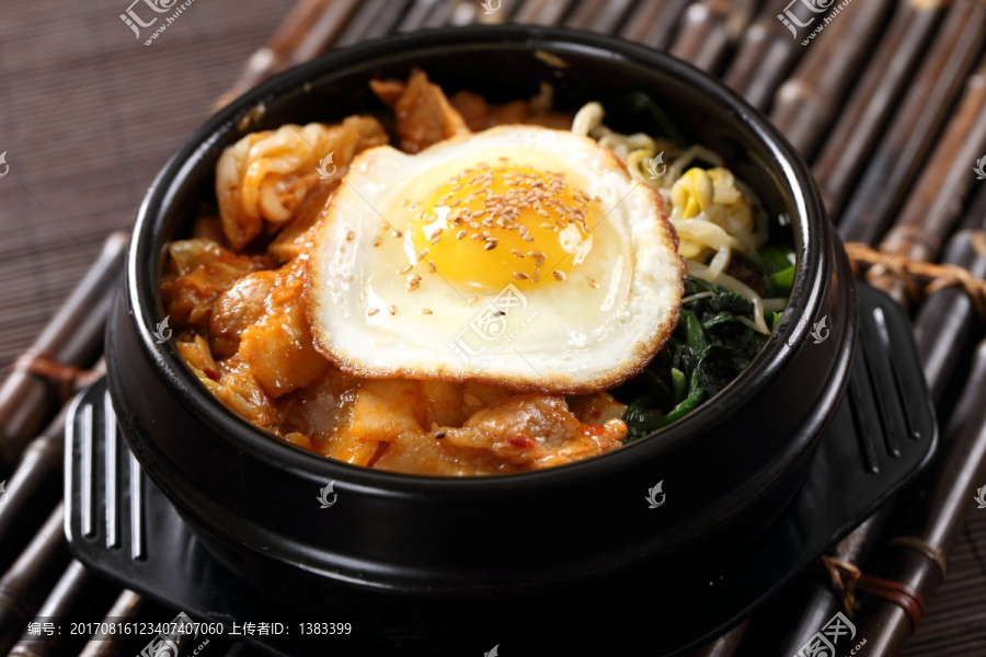 五花肉拌飯