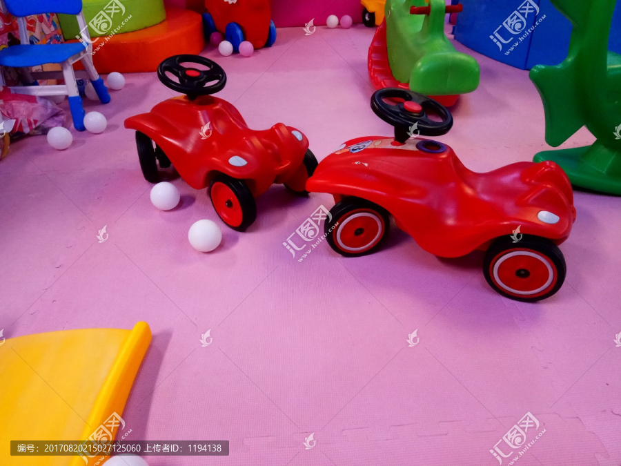 儿童玩具车,游乐设施,有轨玩具