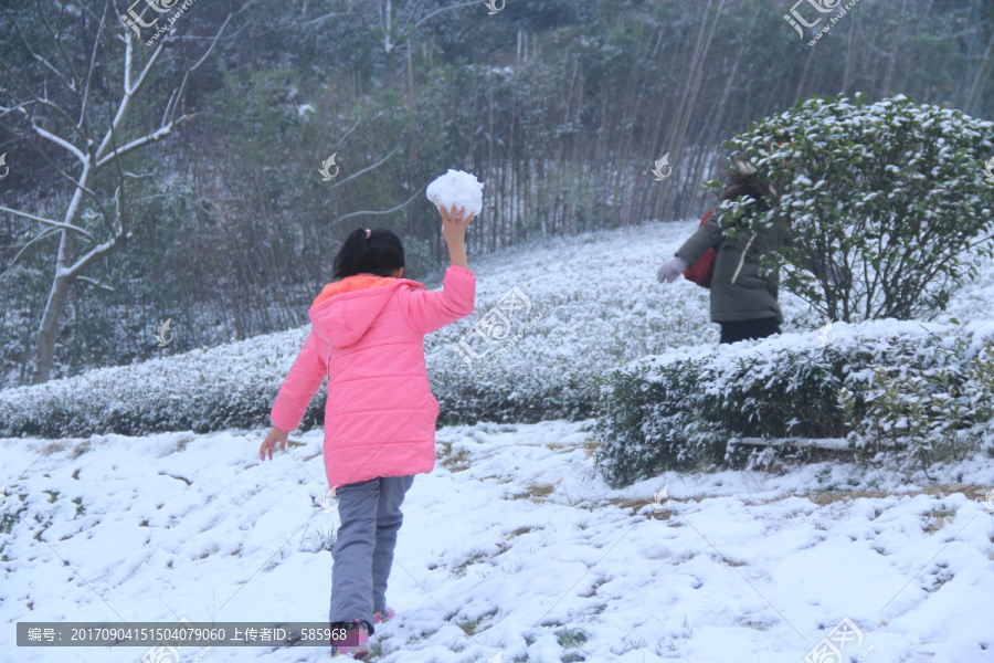 梅溪湖桃花岭打雪仗