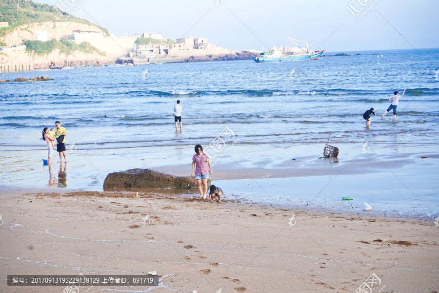 海边渡假,沙滩海浪,碧海蓝天