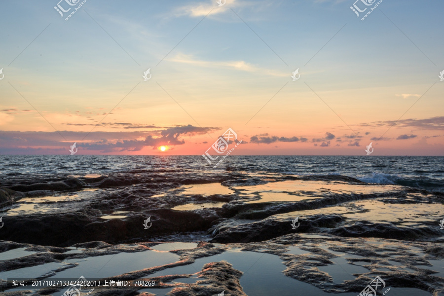 马来西亚海岸线黄昏风景