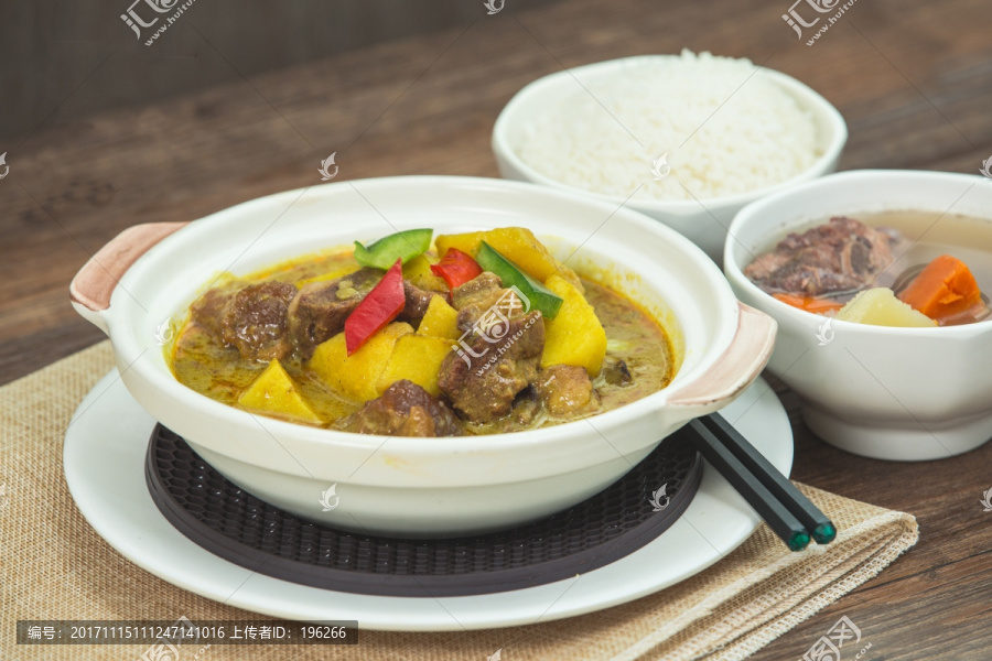 咖哩牛肉 土豆牛肉 沙鍋牛腩