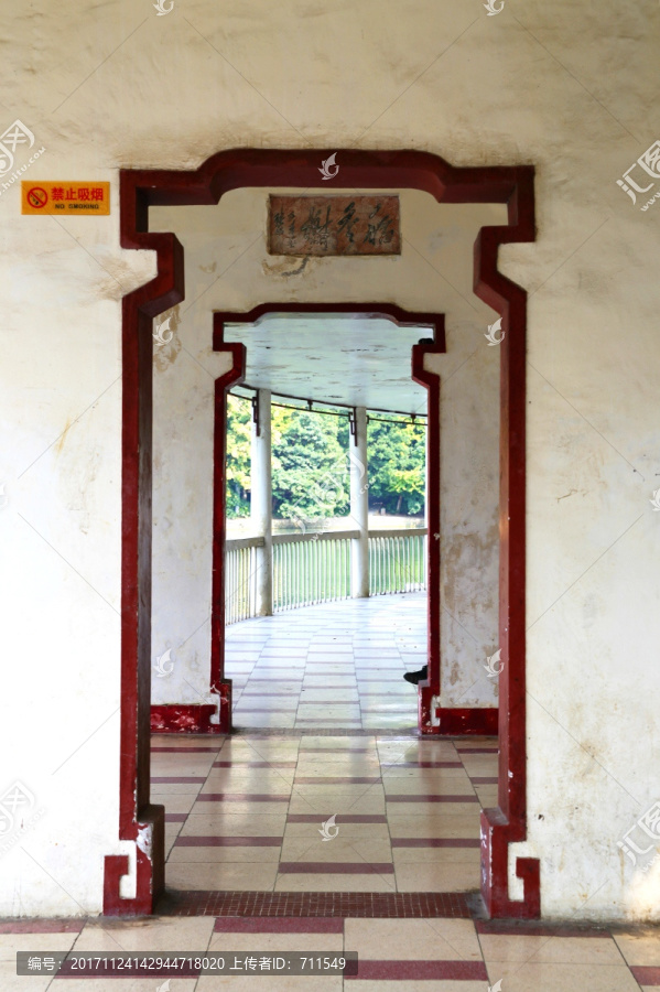 中式园林门