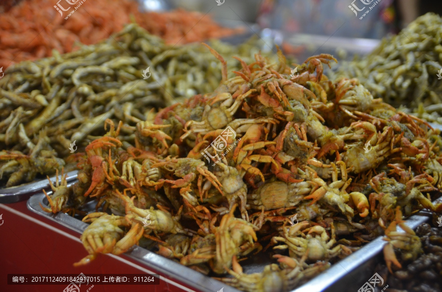 小吃美食,油炸螃蟹