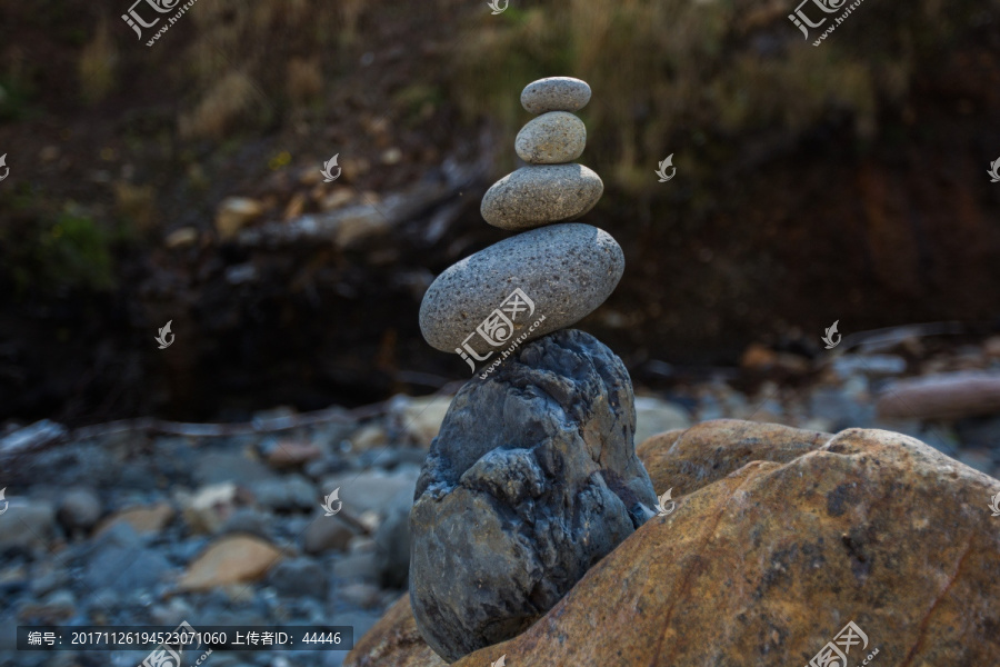 平衡叠石