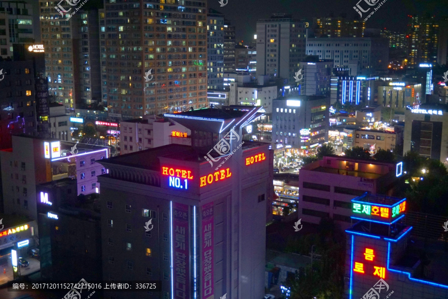 韩国都市夜景,酒店宾馆林立