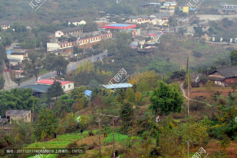 山区小镇,远景,俯拍