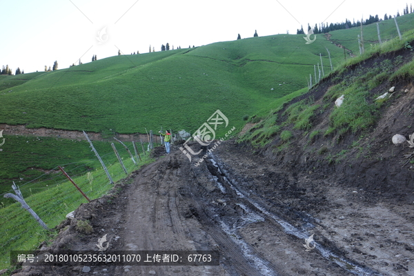 泥泞的山路