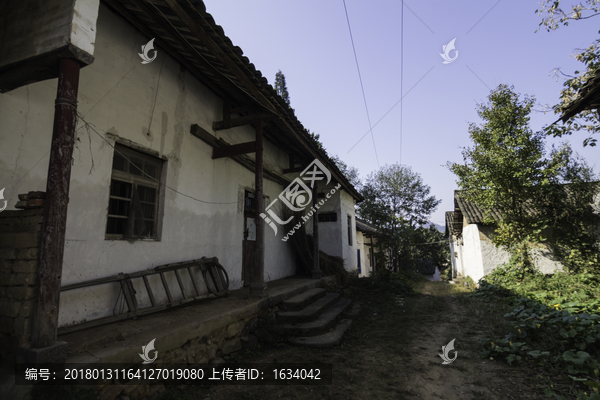 商城 民宅