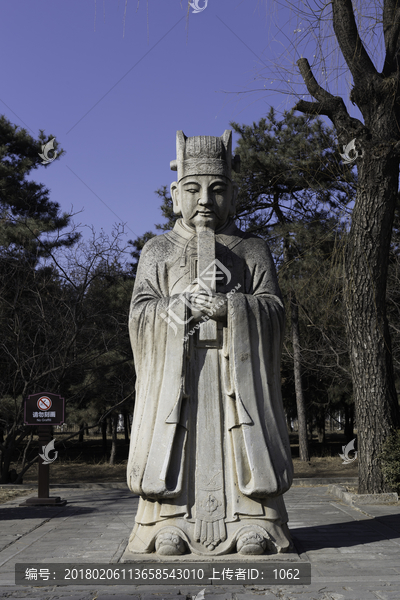 十三陵总神道石像生文官