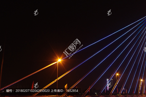 银滩桥夜景