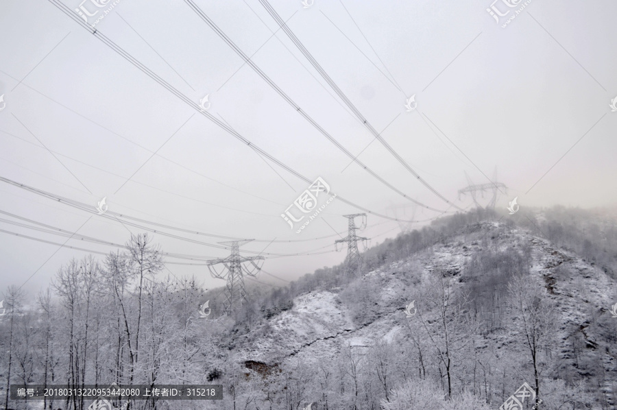 大凉山,彝乡雪景