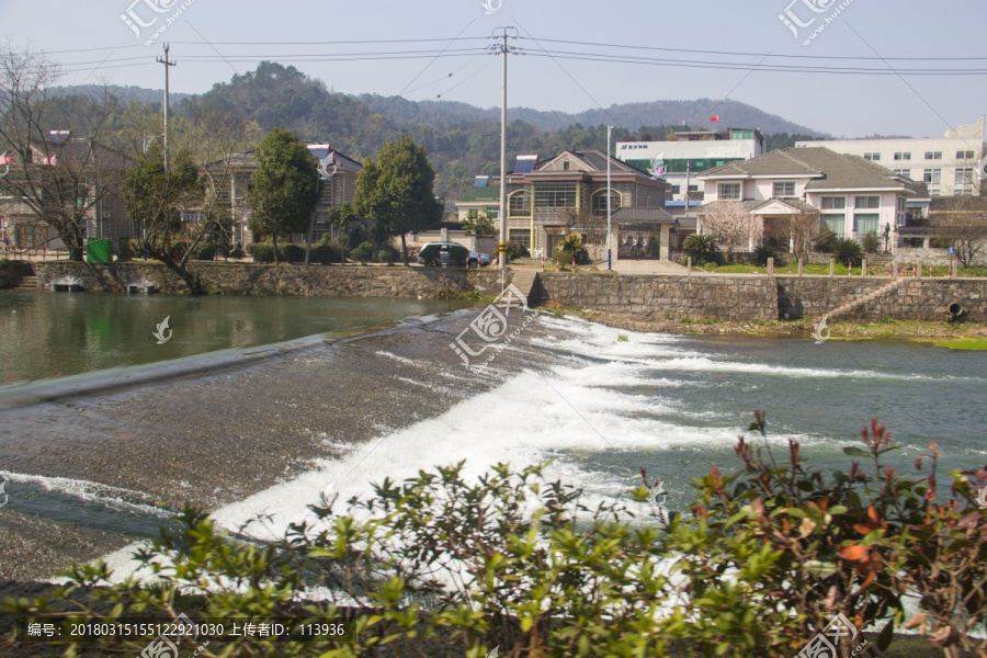 水坝