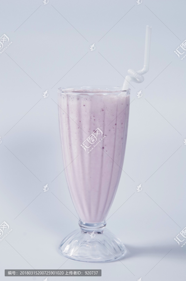 蓝莓奶昔