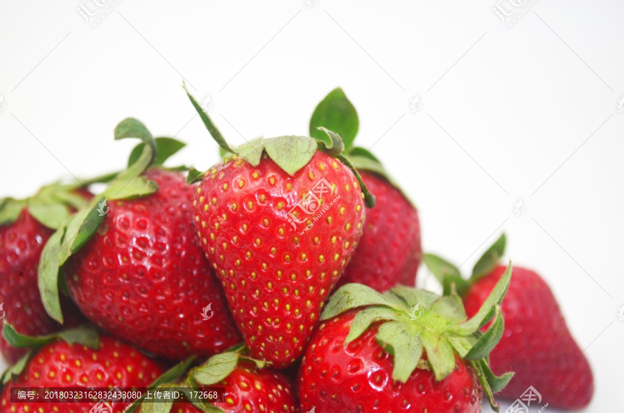 草莓背景图