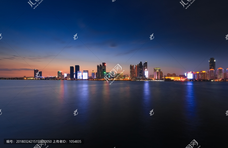 青岛夜景图片