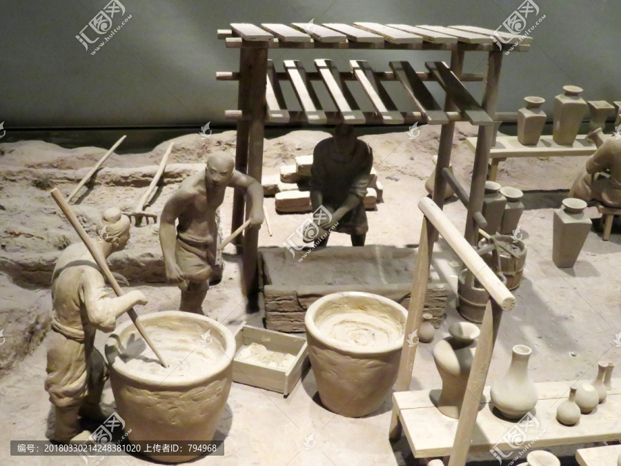 景德镇制瓷工艺流程,淘练泥土
