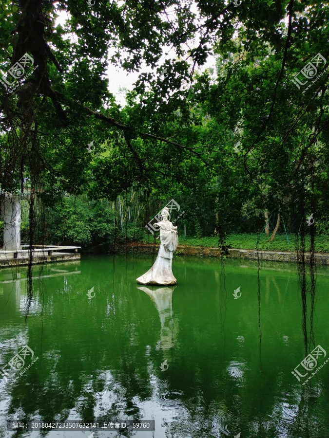 湖畔雕塑,广东湛江寸金桥公园