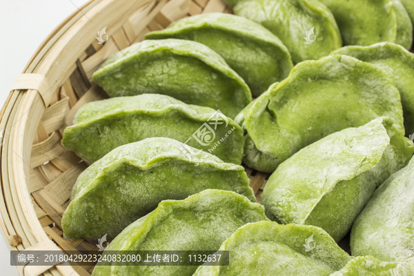 绿色饺子