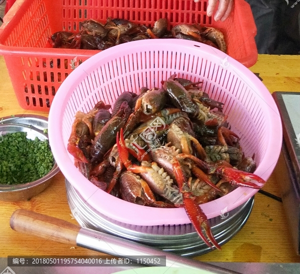 美食油焖龙虾生料