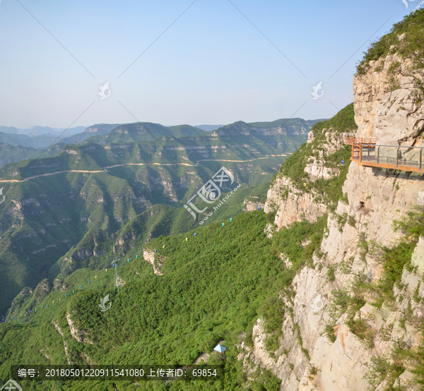 青天河栈道全景