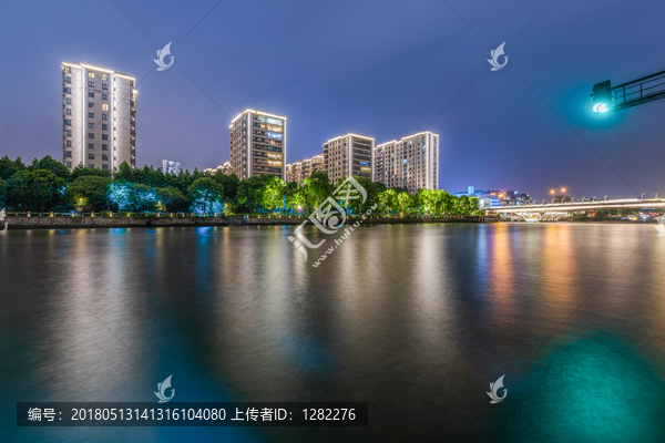 运河夜景