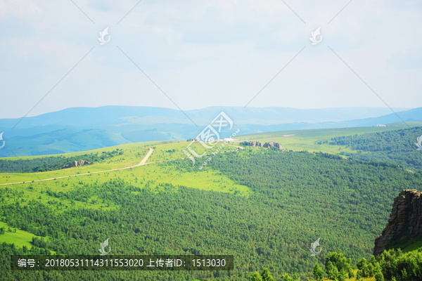 内蒙古上的大山风景