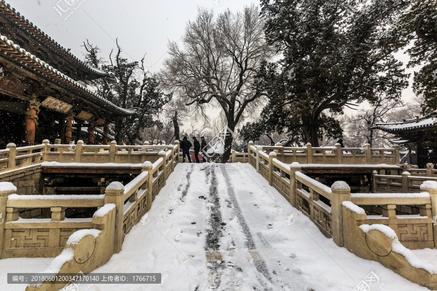 瑞雪晋祠