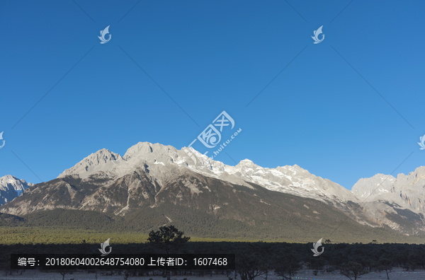 玉龙雪山