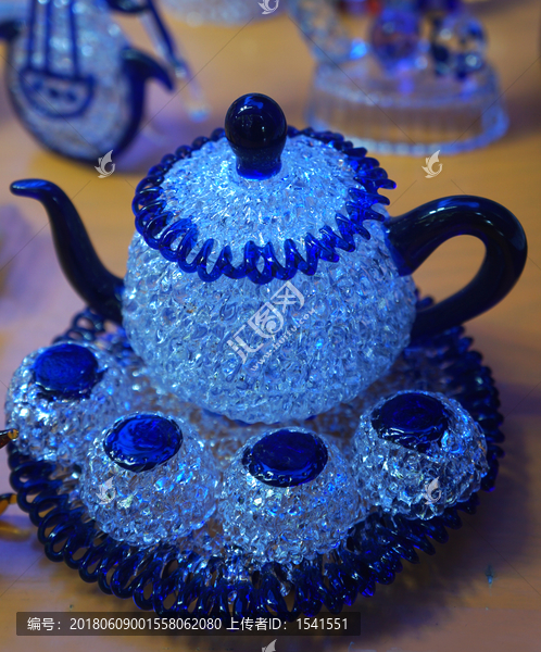 水晶工艺茶壶