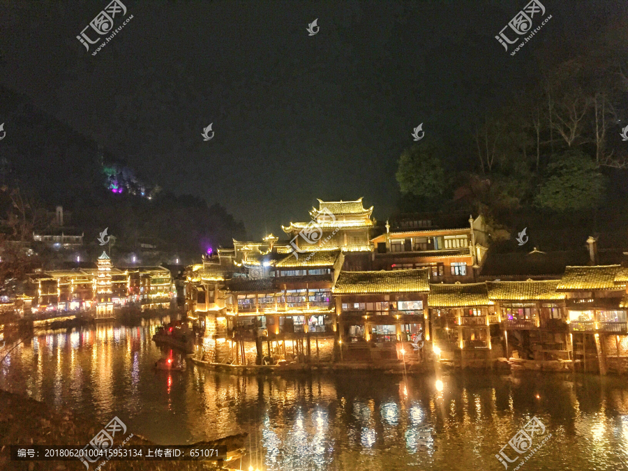 凤凰古城夜景