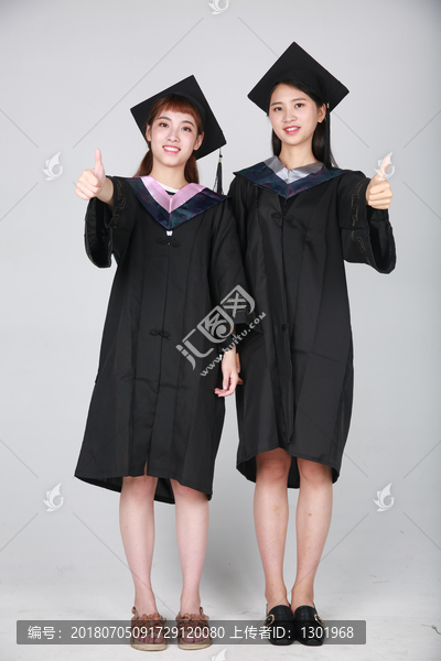 高清女生学士服图片