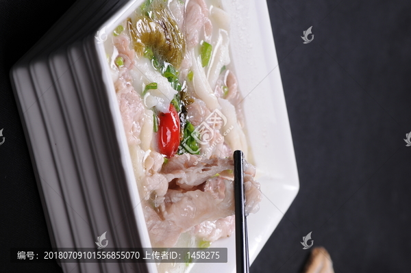 酸湯疙瘩肉片