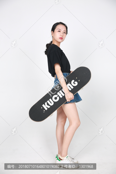 滑板女孩