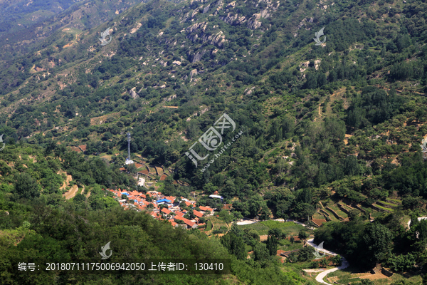 小山村