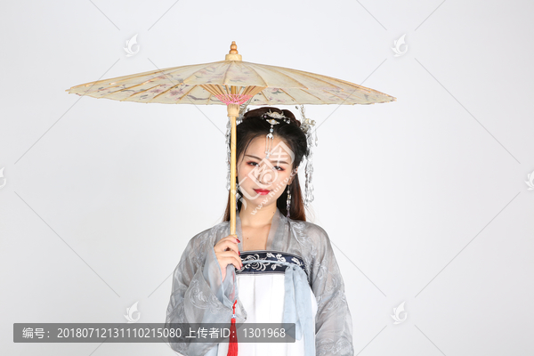 古风汉服唯美少女图