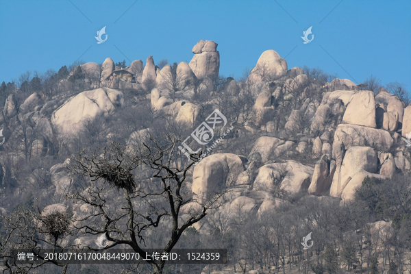 石头山