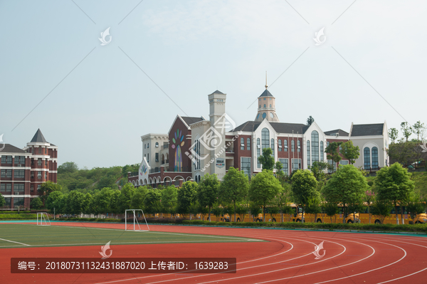 龙盘湖国际学校