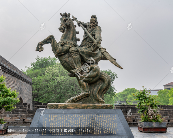 荆州关羽祠关羽塑像