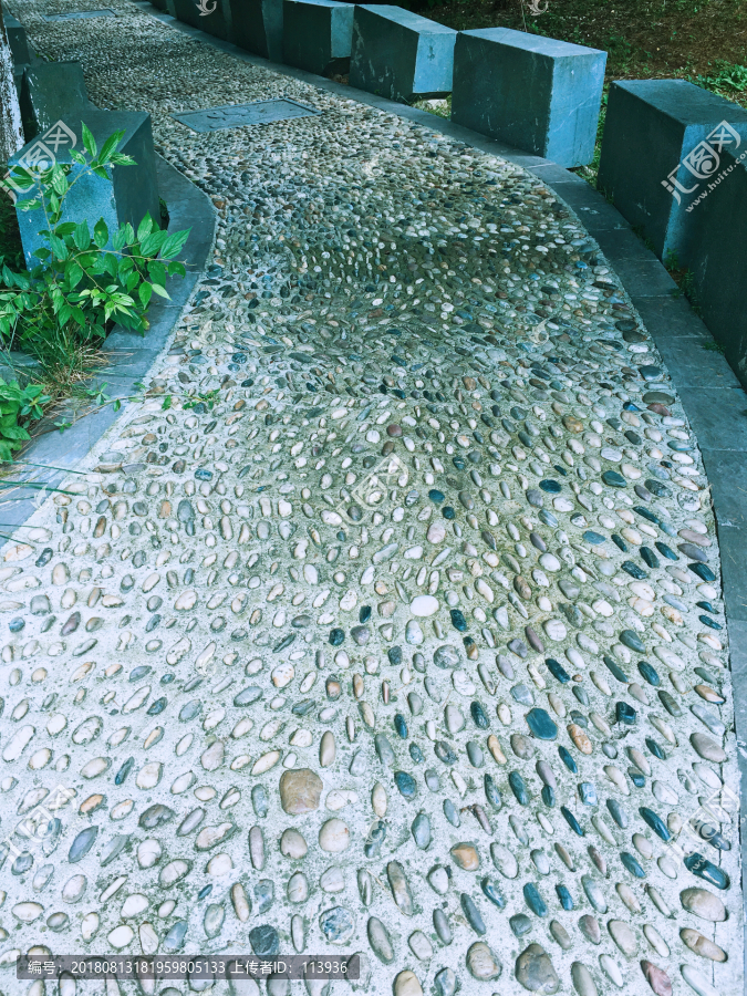 鵝卵石路