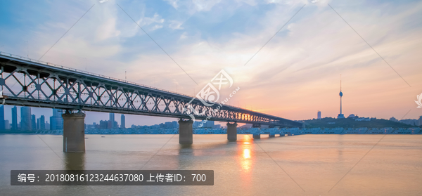 武汉长江大桥风光