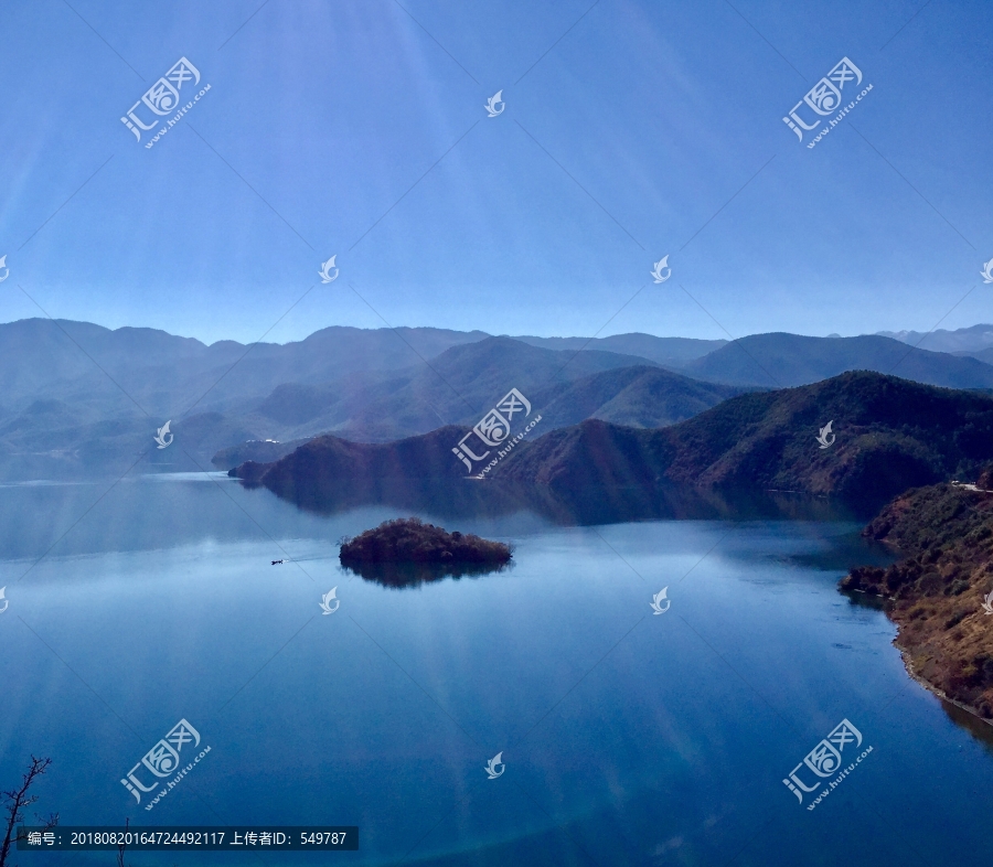 泸沽湖山水风光