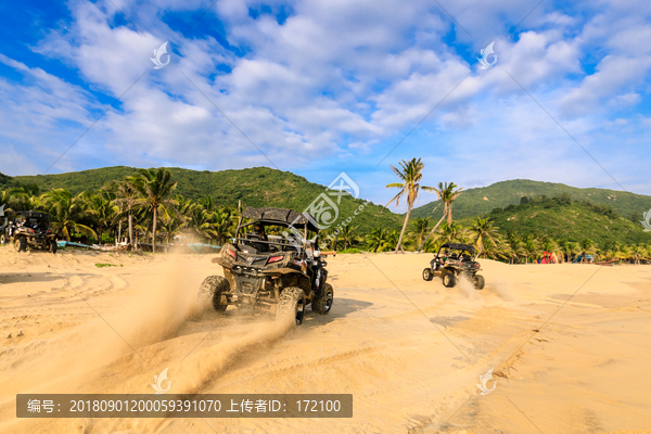 中国海南南湾猴岛七彩沙滩沙滩车