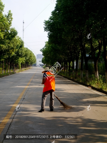 扫马路