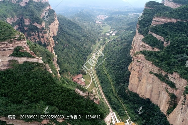 航拍黄崖洞风景区